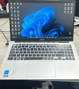 MSI modern 15 Laptop