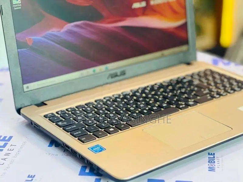Asus Vivobook Intel Celeron N3350 4GB RAM 500GB HDD Laptop
