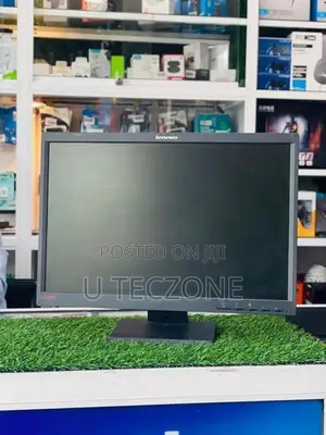 20 Inch Led Wide Monitors Used