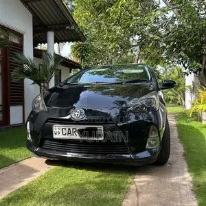 Toyota Aqua G Limited 2013