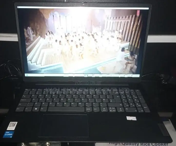 LENOVO I3 LAP