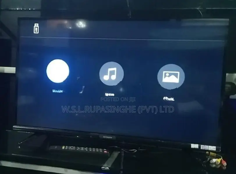 SKYWORTH LED 32 TV
