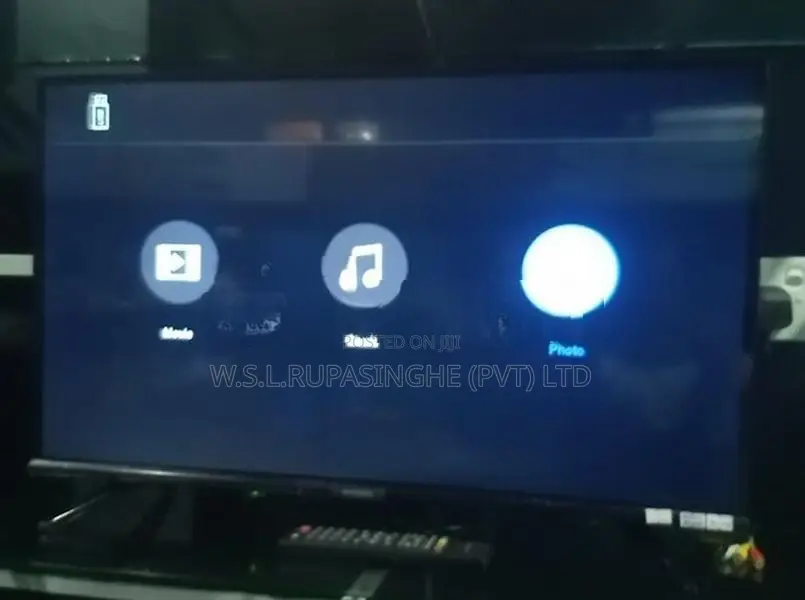 SKYWORTH LED 32 TV