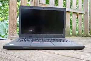 Lenovo Thinkpad T460p Core i7–6820HQ 8GB RAM 256GB SSD
