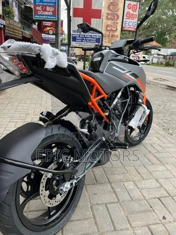 KTM Duke 160 2026