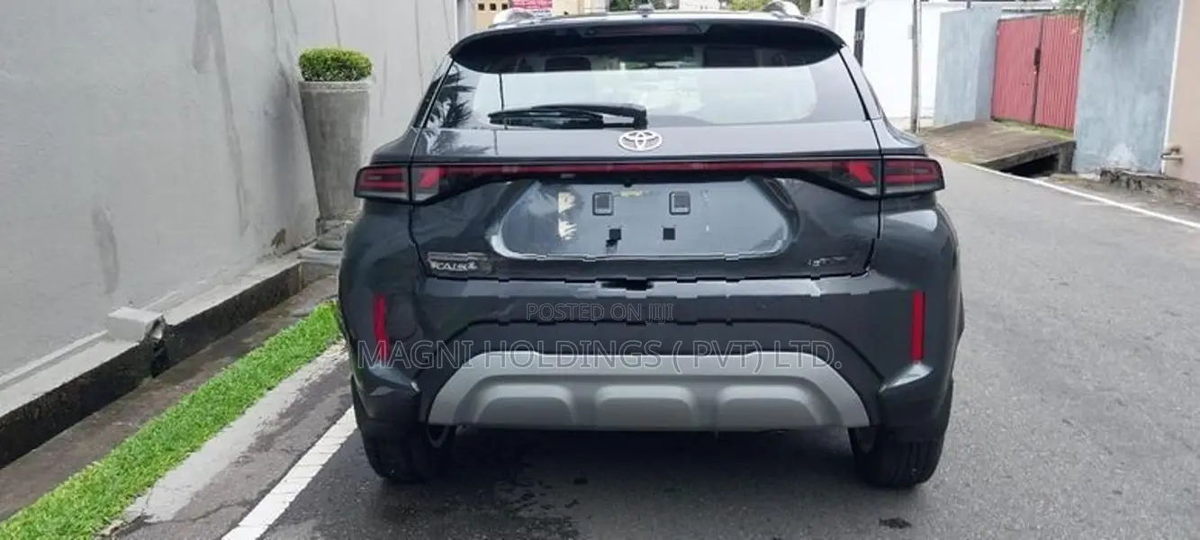 Toyota Taisor V Urben Cruiser 2026