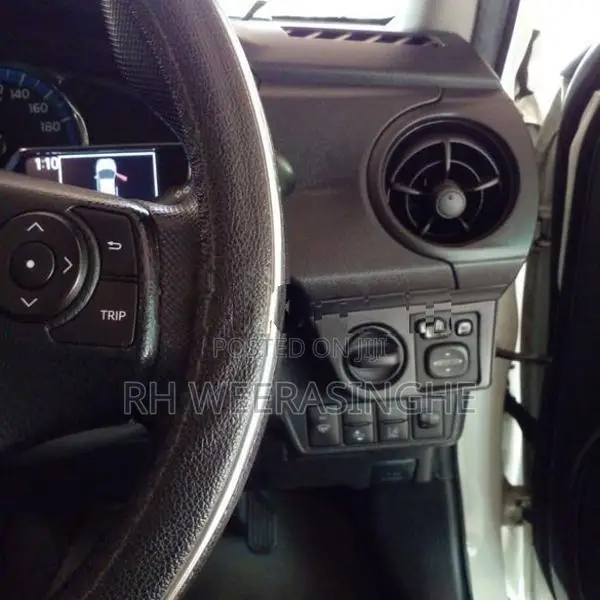 Toyota Axio 2016