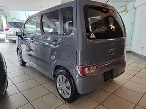 Suzuki Wagon R Fx Safety 2025