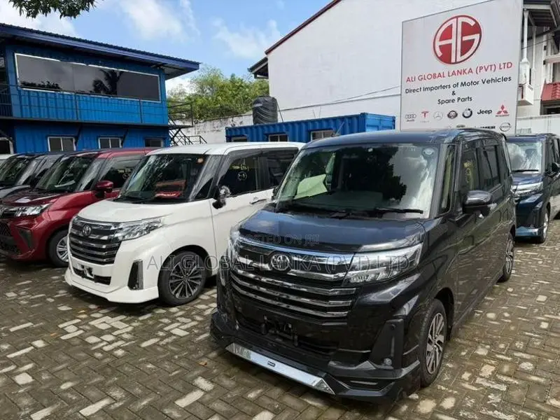 Toyota Roomy Custom G 2023