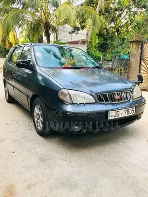 Kia Carens 2002
