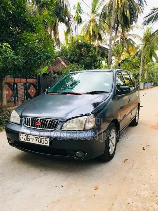 Kia Carens 2002