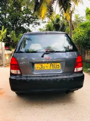 Kia Carens 2002