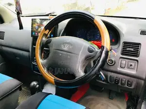 Kia Carens 2002