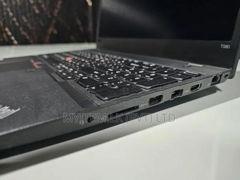 Lenovo ThinkPad T580 CORE I5 8TH GEN 8GB DDR4 RAM 256GB NVME 15.6" use