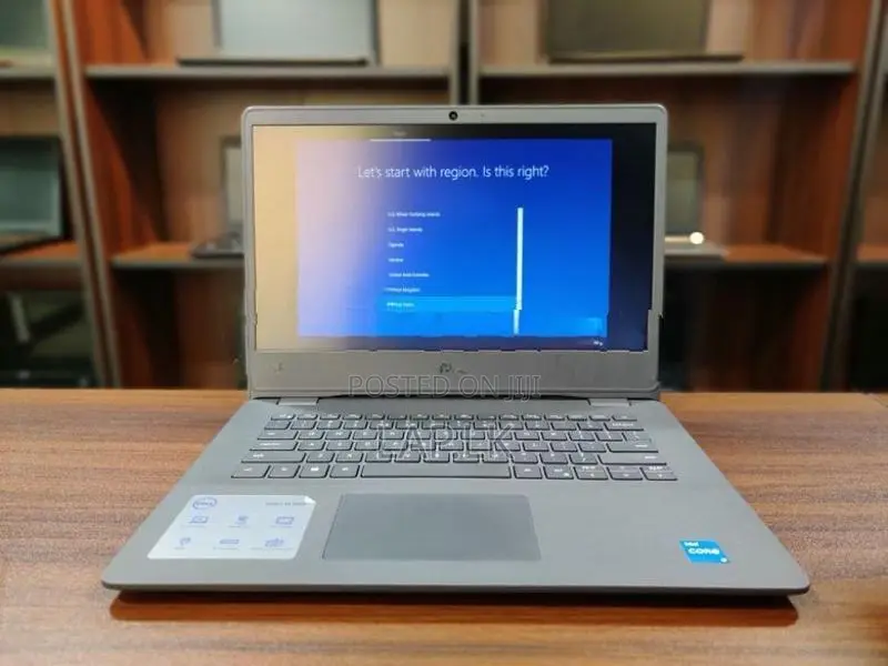Dell Vostro 3400 Core i3 1115G4 11th Gen 14 inch Display 8GB RAM 256GB