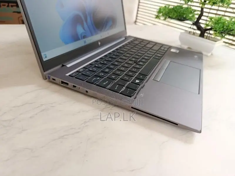 HP ZBook Firefly 14 G7 Core i5 10210U–10th Gen 16GB RAM 256GB SSD