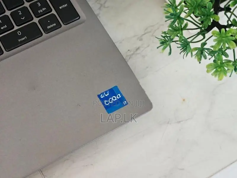Dell Core i7 1185G7–11th Gen 15.6″FullHD 16GB RAM 512GB SSD
