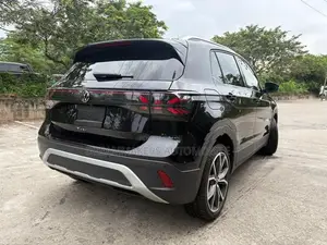 Volkswagen T-Cross Style Design Package 2024