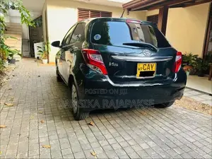 Toyota Vitz 2015