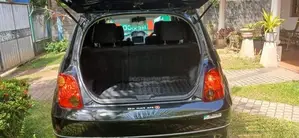 Toyota IST 2005