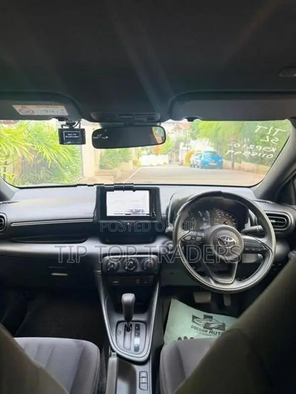 Toyota Yaris X 2024