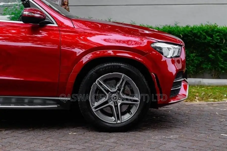 Mercedes Benz GLE 300D Premium + Teach Pack 2019