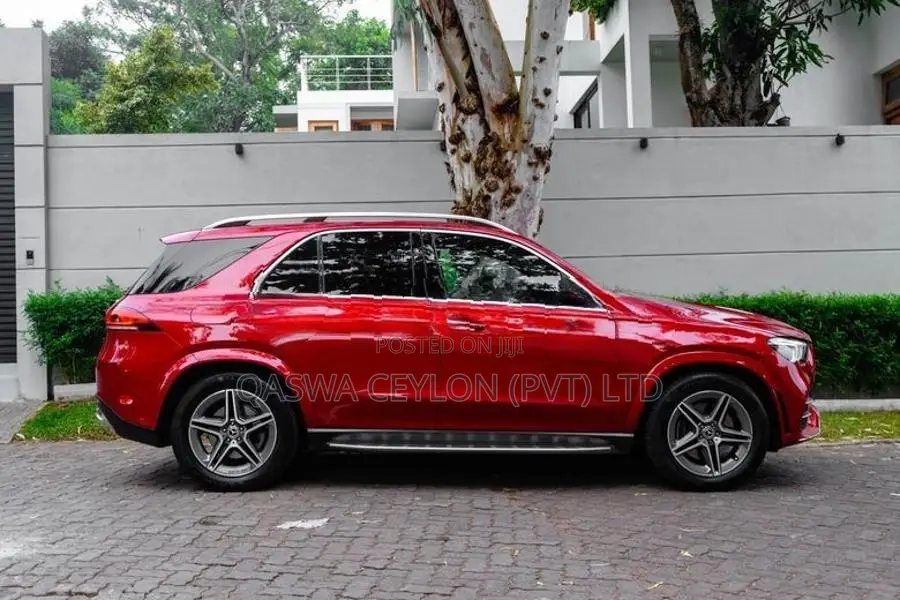 Mercedes Benz GLE 300D Premium + Teach Pack 2019