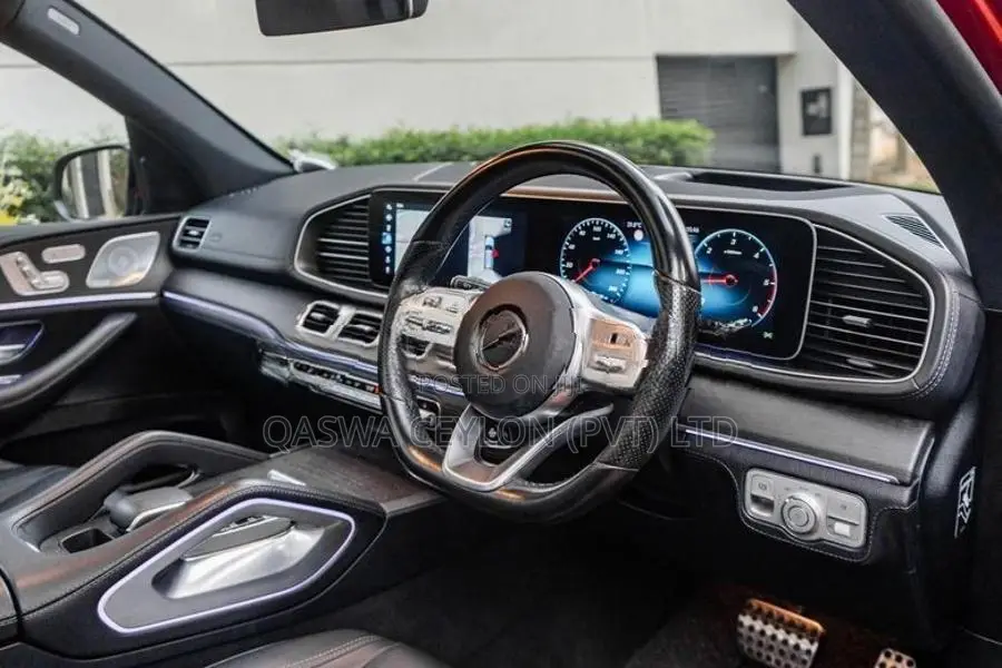 Mercedes Benz GLE 300D Premium + Teach Pack 2019