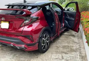 Toyota CHR Ngx10 2WD 2018