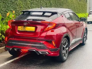 Toyota CHR NGX10 2018