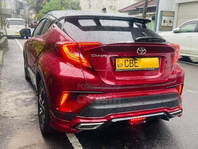 Toyota CHR NGX10 2018