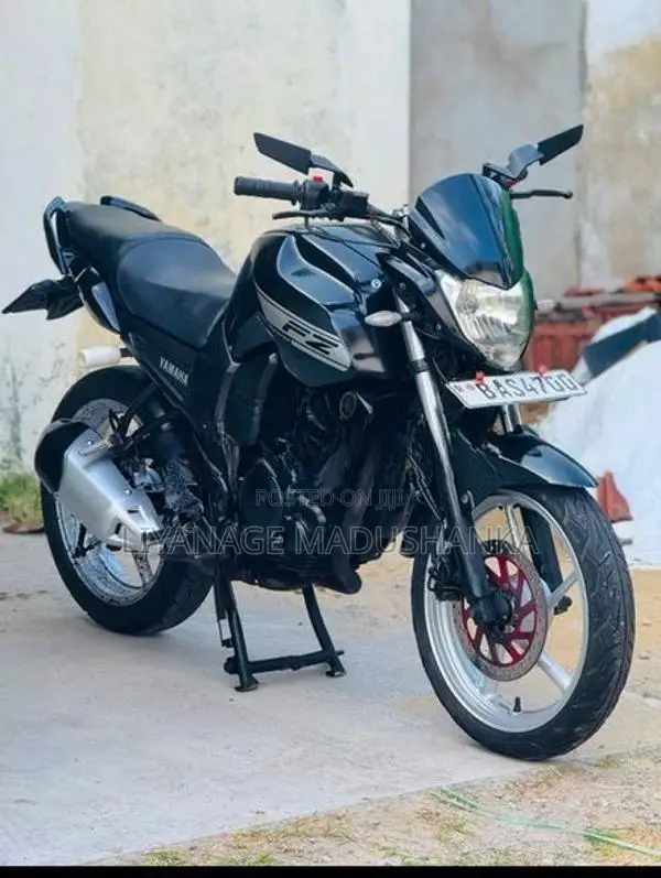 Yamaha FZ S 2014
