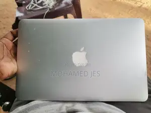Apple Macbook Air