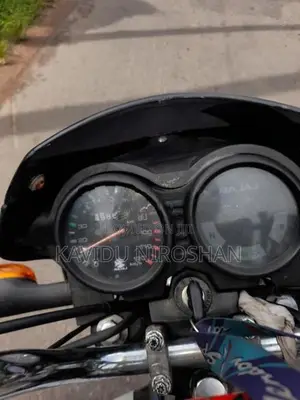 Bajaj CT100 2013