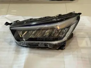 Toyota Raize Head Lamp