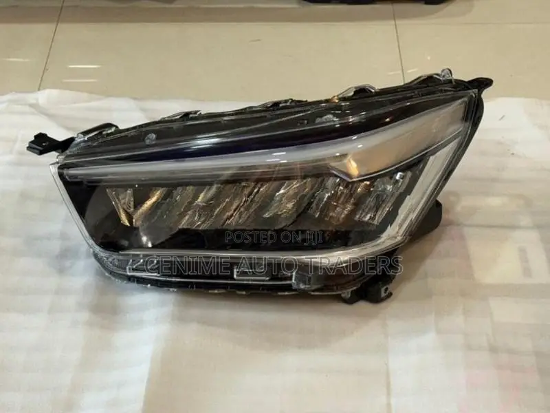 Toyota Raize Head Lamp
