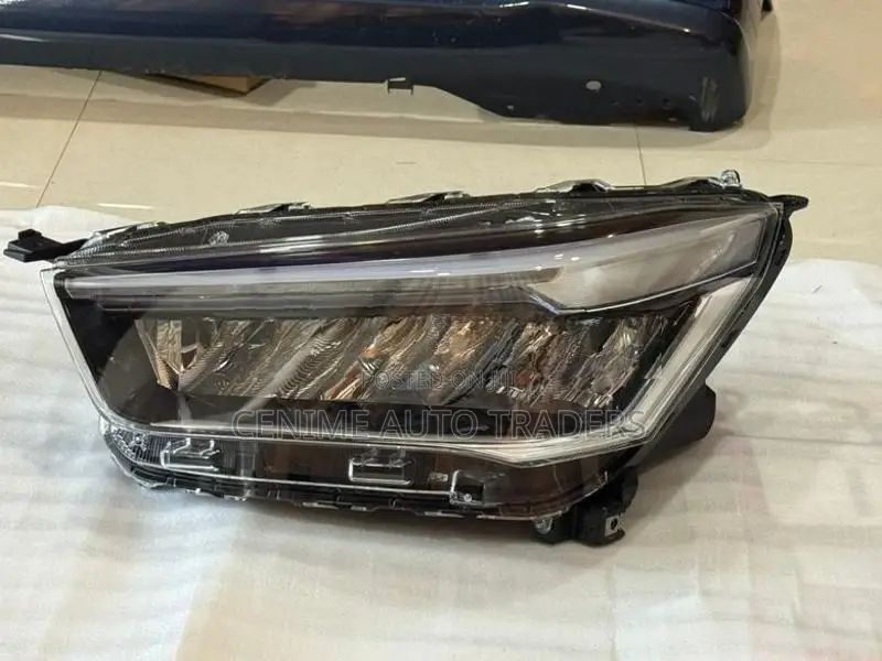 Toyota Raize Head Lamp