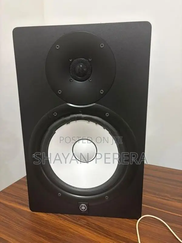 Yamaha Hs 8