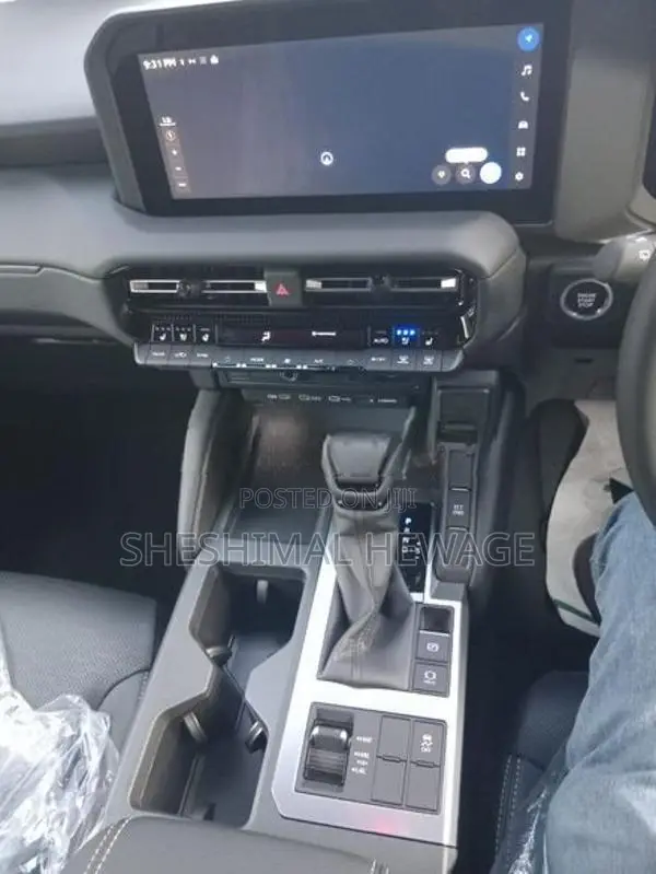 Toyota Land Cruiser Prado LC250 2025