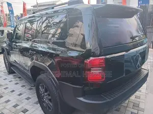 Toyota Land Cruiser Prado LC250 2025