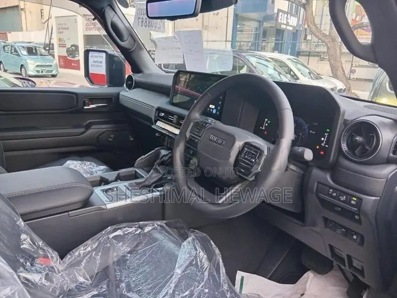 Toyota Land Cruiser Prado LC250 2025