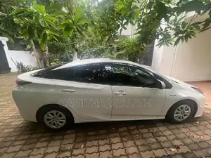 Toyota Prius 2017