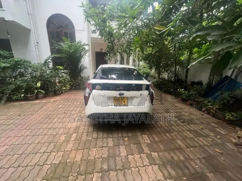 Toyota Prius 2017