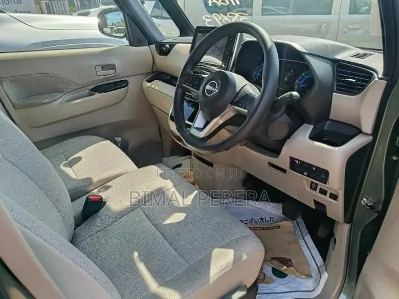 Nissan Roox 5AA-B44A 2025