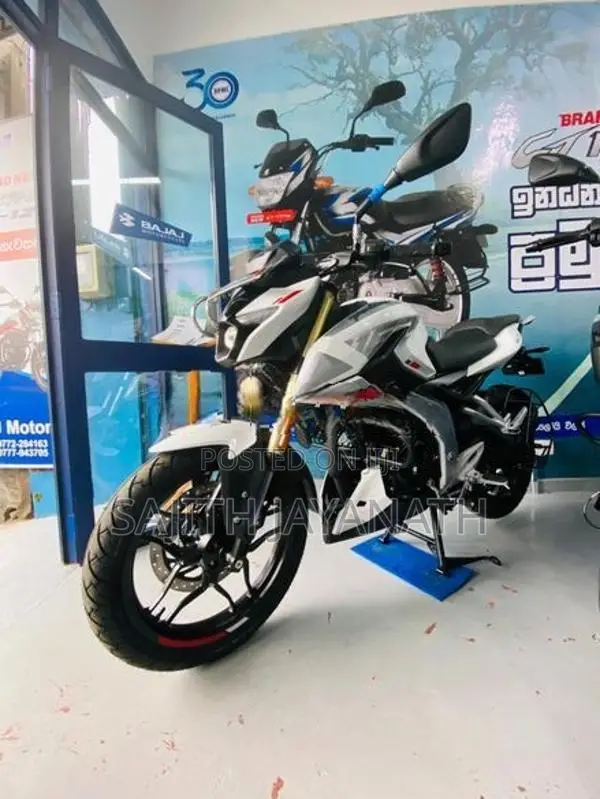 Bajaj Pulsar N160 Premium 2026