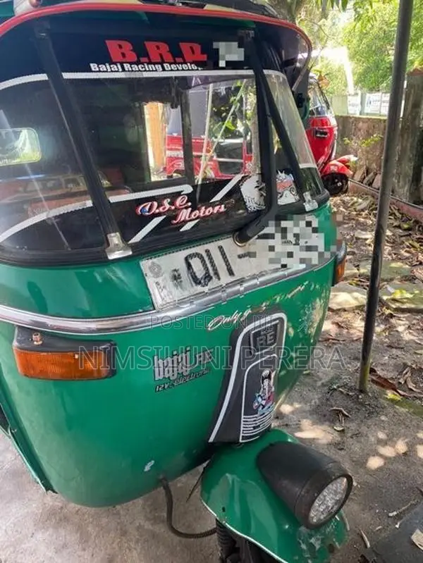 Bajaj RE 2009