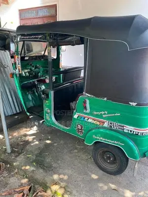 Bajaj RE 2009