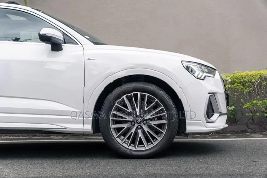 Audi Q3 Sportsback- SUNROOF 2023