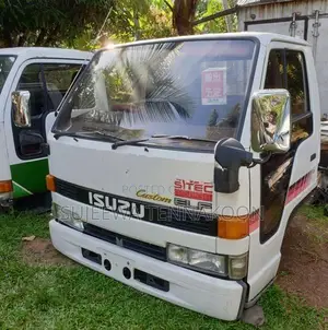 Isuzu Elf 250 Custom Cabin 24v