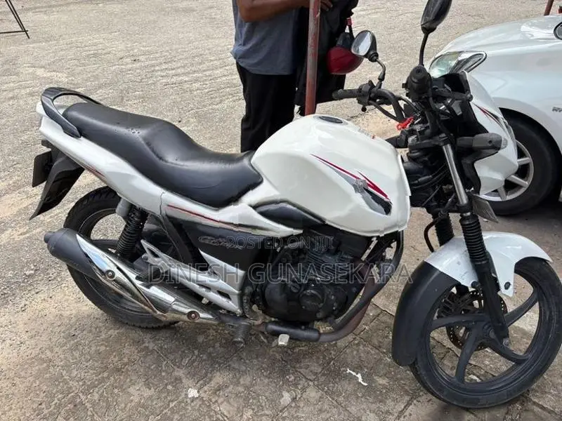 Suzuki GS150R Standard 2015
